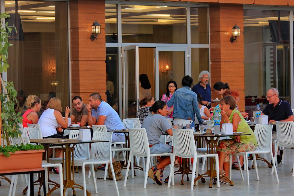 Royal Palace Kusadasi Hotel المظهر الخارجي الصورة